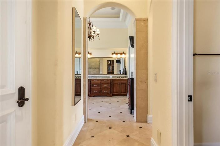 Image No.34-4 Bed Property for sale