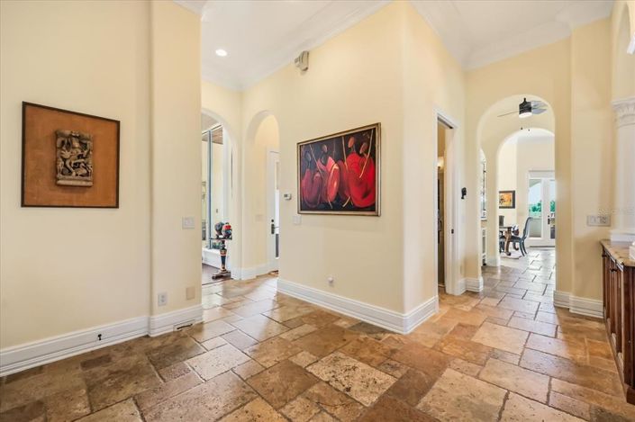 Image No.44-4 Bed Property for sale