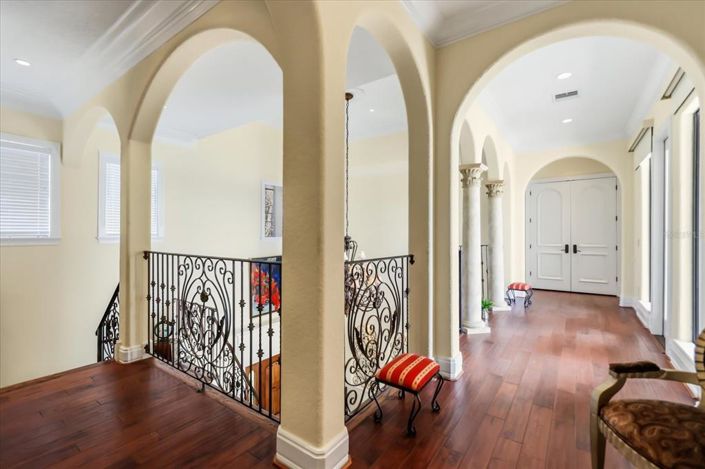 Image No.57-4 Bed Property for sale