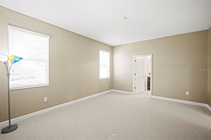 Image No.29-3 Bed Property for sale