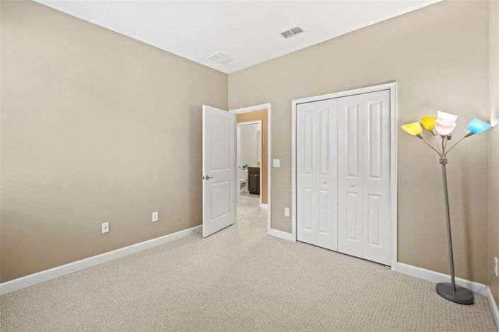 Image No.41-3 Bed Property for sale