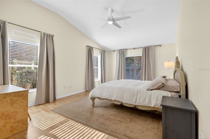 Image No.24-4 Bed Property for sale