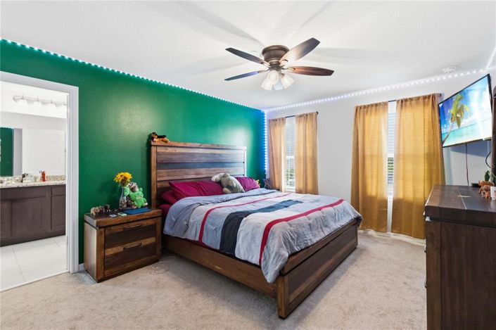 Image No.26-4 Bed Property for sale