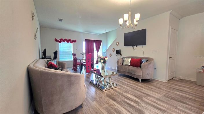 Image No.9-3 Bed Townhouse for sale