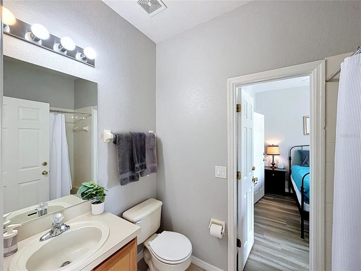 Image No.13-4 Bed Townhouse for sale