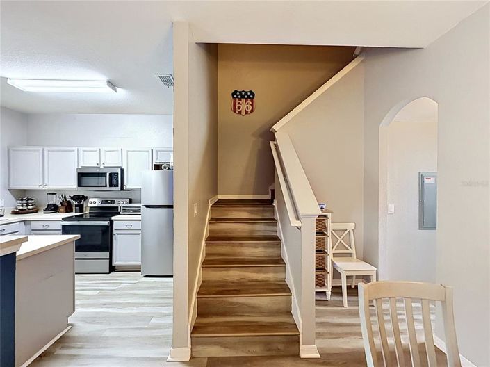 Image No.15-4 Bed Townhouse for sale