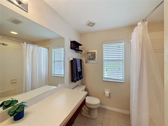 Image No.18-4 Bed Townhouse for sale