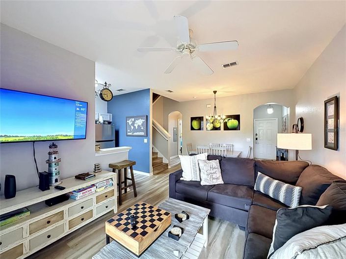 Image No.2-4 Bed Townhouse for sale