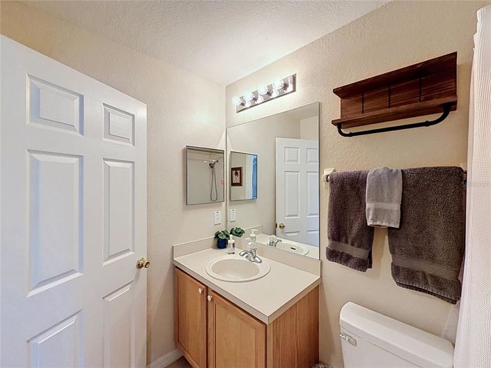 Image No.20-4 Bed Townhouse for sale