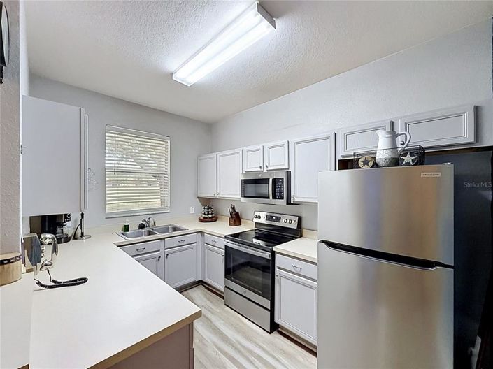 Image No.4-4 Bed Townhouse for sale