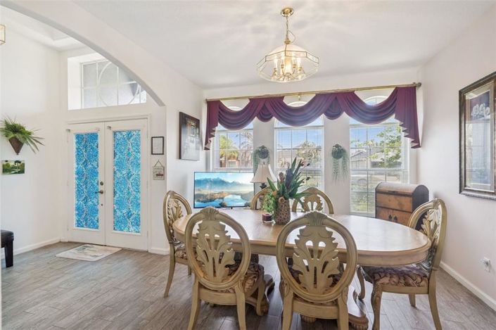 Image No.5-4 Bed Property for sale