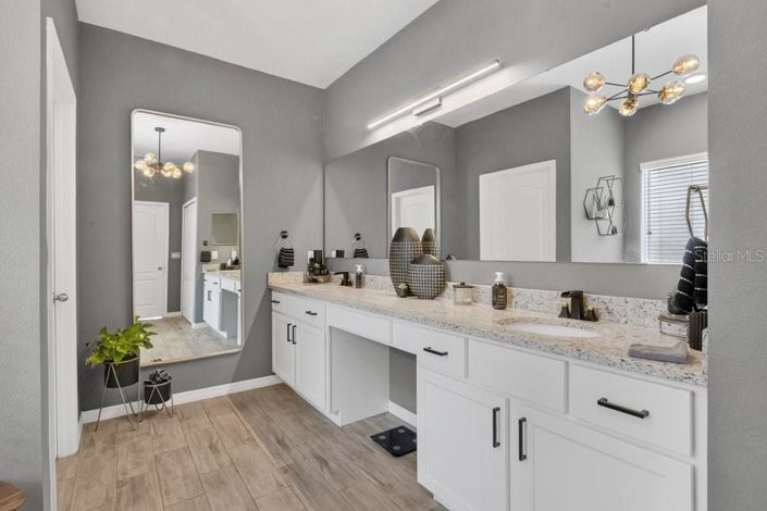 Image No.17-4 Bed Property for sale