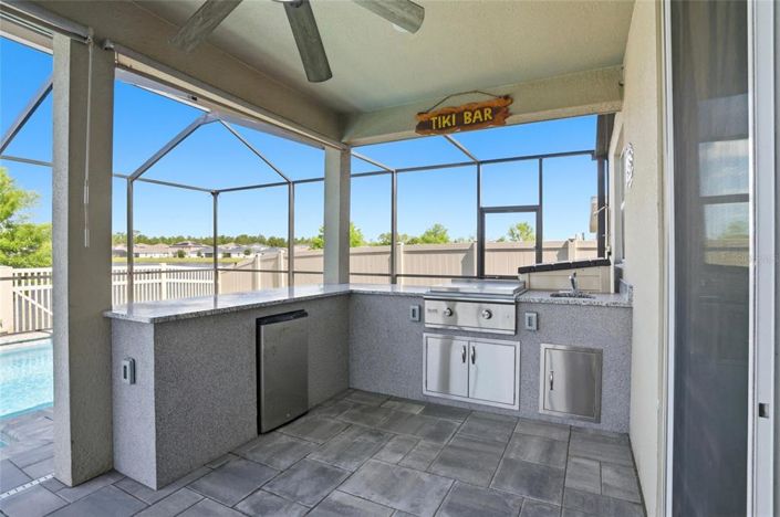 Image No.2-6 Bed Property for sale