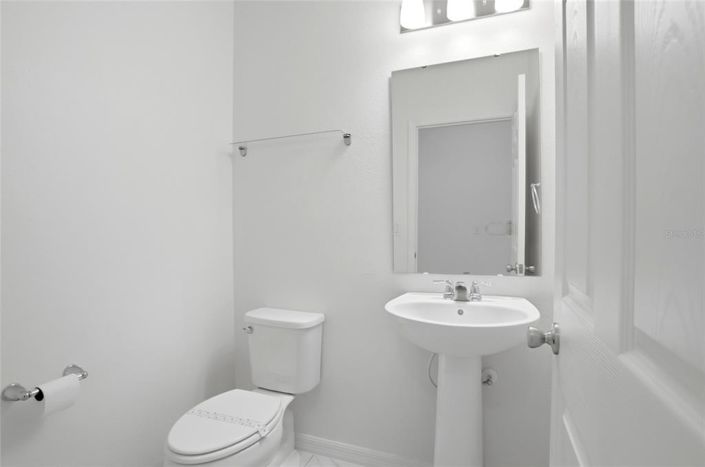 Image No.29-6 Bed Property for sale