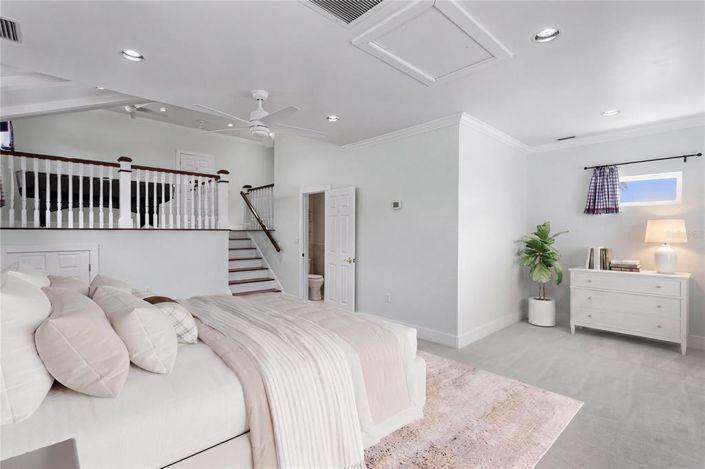 Image No.44-5 Bed Property for sale