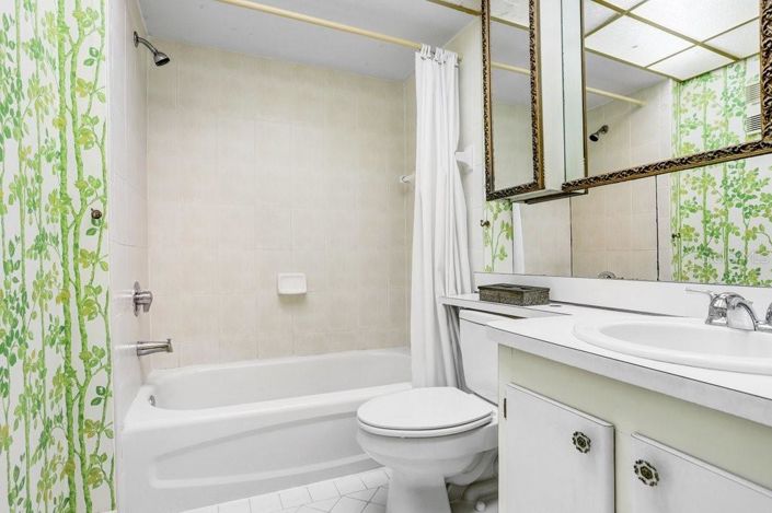 Image No.18-2 Bed Property for sale
