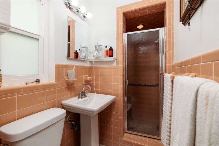 Image No.24-3 Bed Property for sale