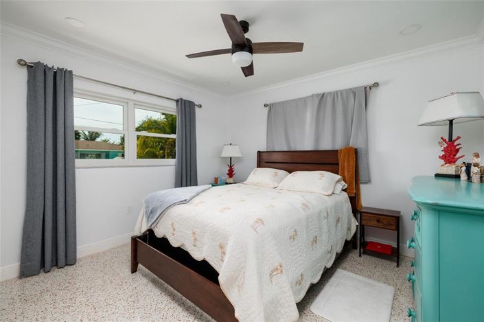 Image No.25-3 Bed Property for sale