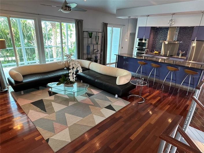 Image No.5-4 Bed Property for sale