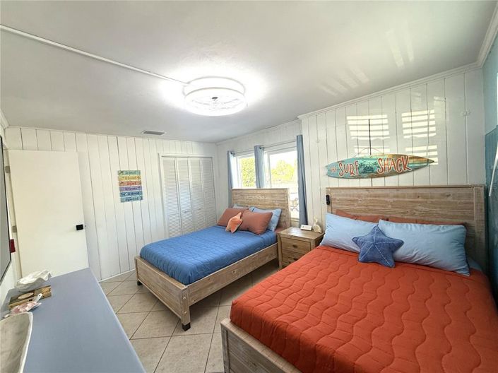 Image No.24-5 Bed Property for sale