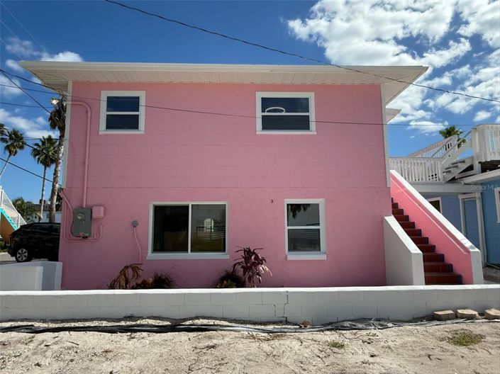 Image No.28-5 Bed Property for sale