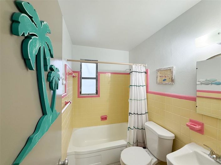 Image No.41-5 Bed Property for sale