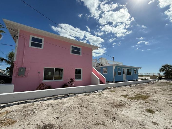 Image No.52-5 Bed Property for sale