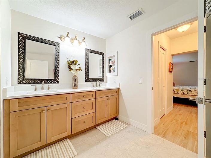 Image No.44-3 Bed Property for sale