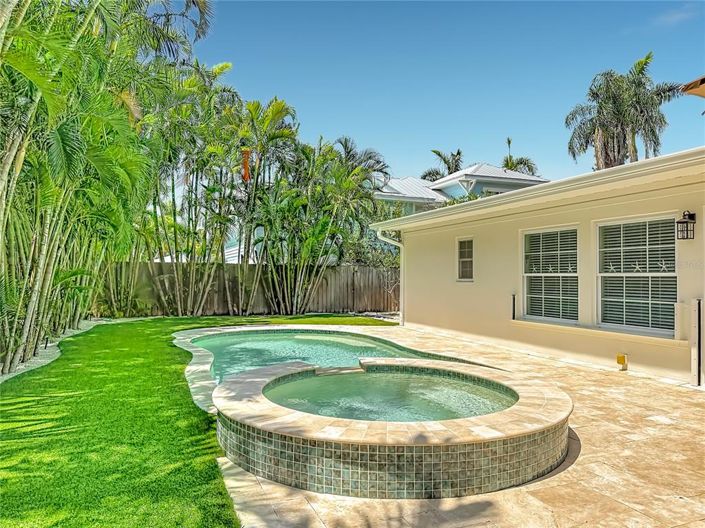 Image No.53-3 Bed Property for sale