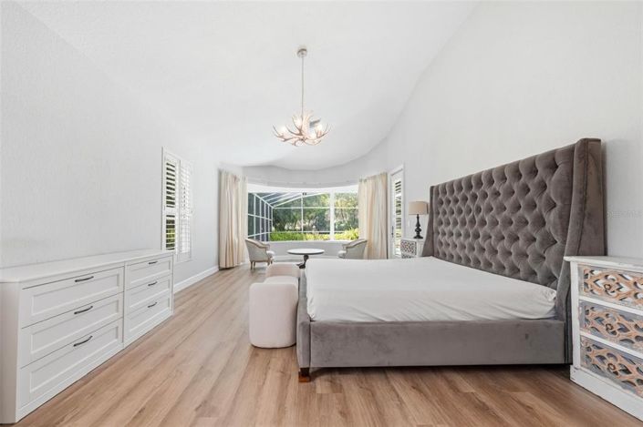 Image No.15-4 Bed Property for sale