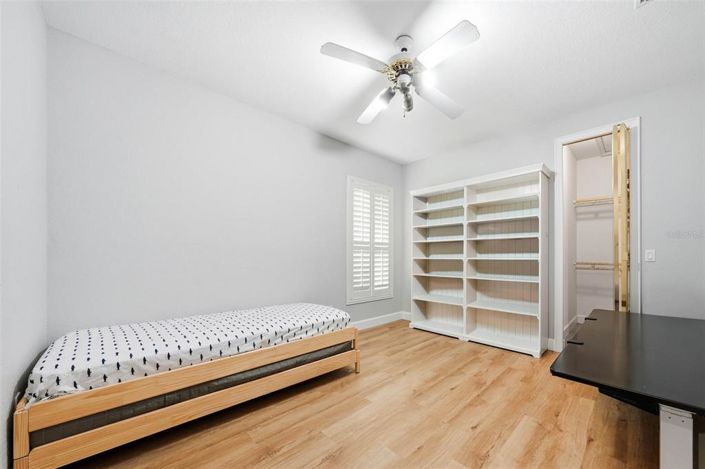 Image No.27-4 Bed Property for sale