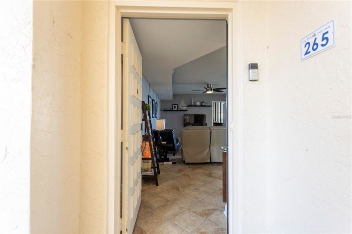 Image No.17-2 Bed Property for sale
