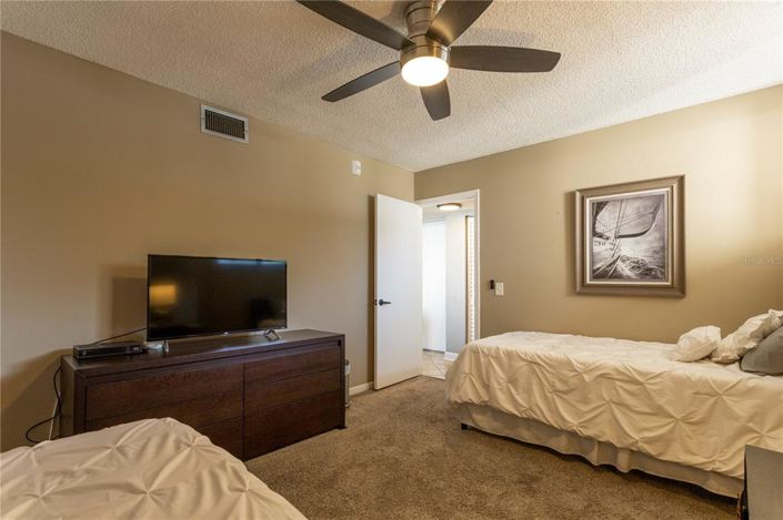 Image No.23-2 Bed Property for sale