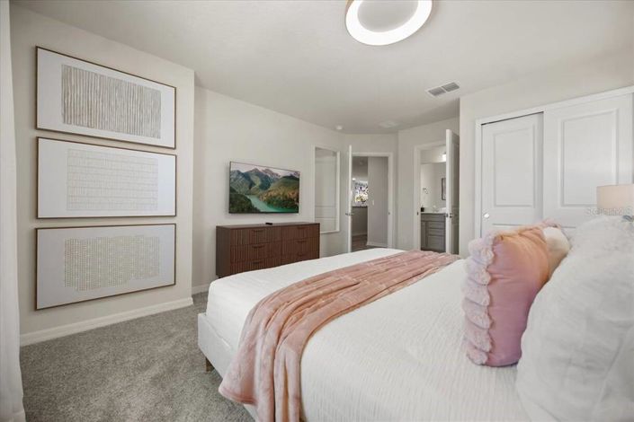 Image No.12-7 Bed Property for sale