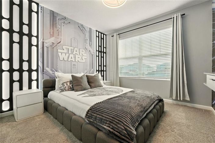 Image No.14-6 Bed Townhouse for sale