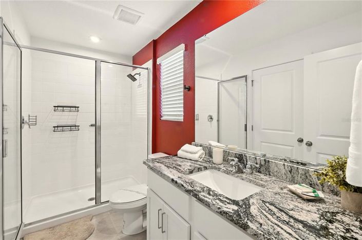 Image No.16-6 Bed Townhouse for sale