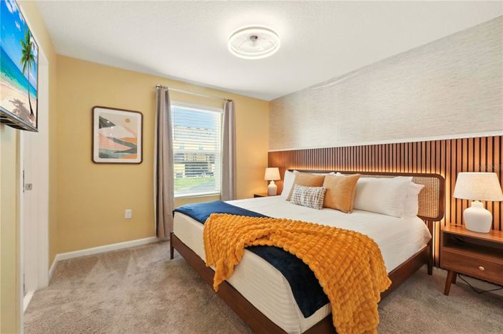 Image No.19-6 Bed Townhouse for sale