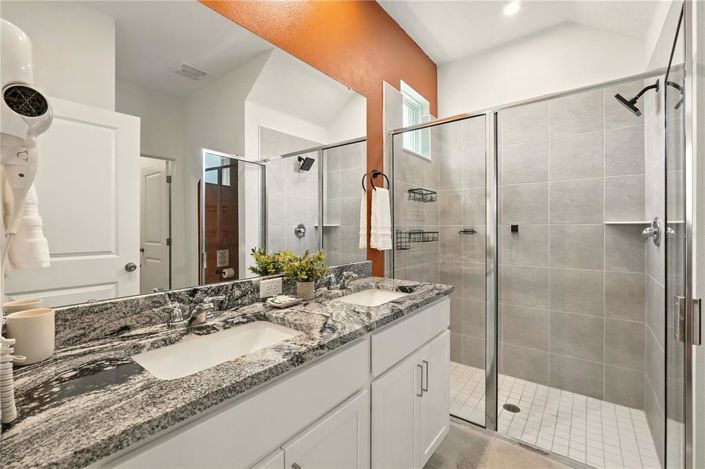 Image No.33-6 Bed Townhouse for sale