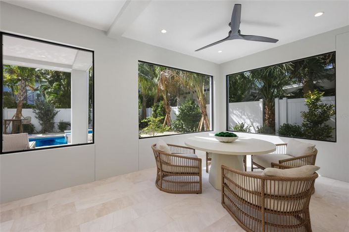 Image No.54-4 Bed Property for sale