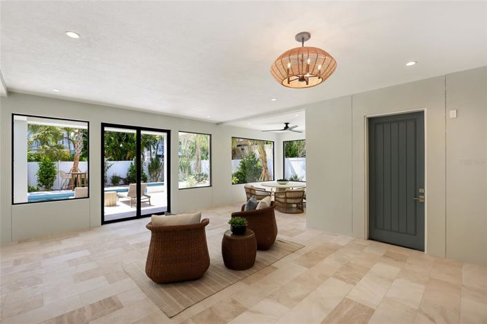 Image No.6-4 Bed Property for sale