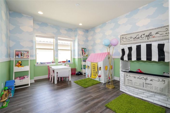 Image No.53-6 Bed Property for sale