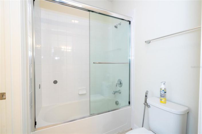 Image No.59-6 Bed Property for sale
