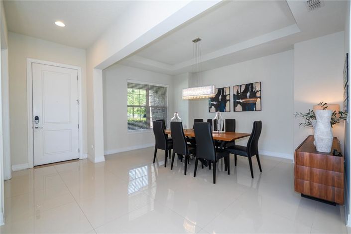 Image No.6-6 Bed Property for sale