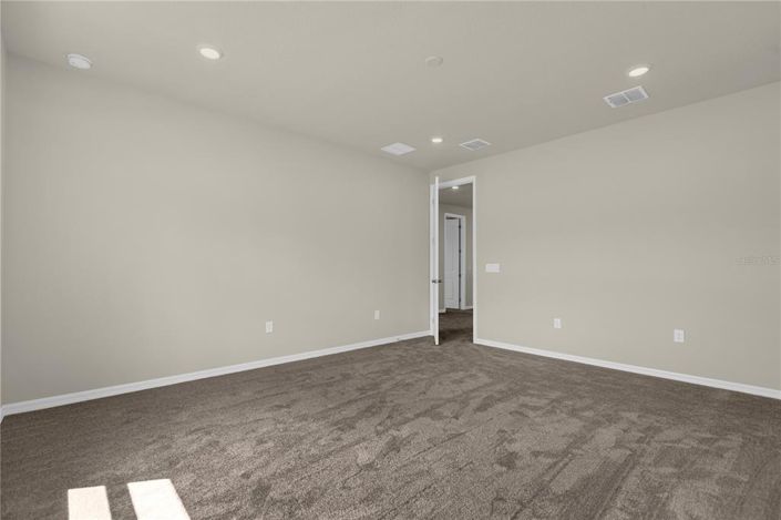 Image No.25-5 Bed Property for sale