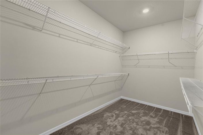 Image No.32-5 Bed Property for sale