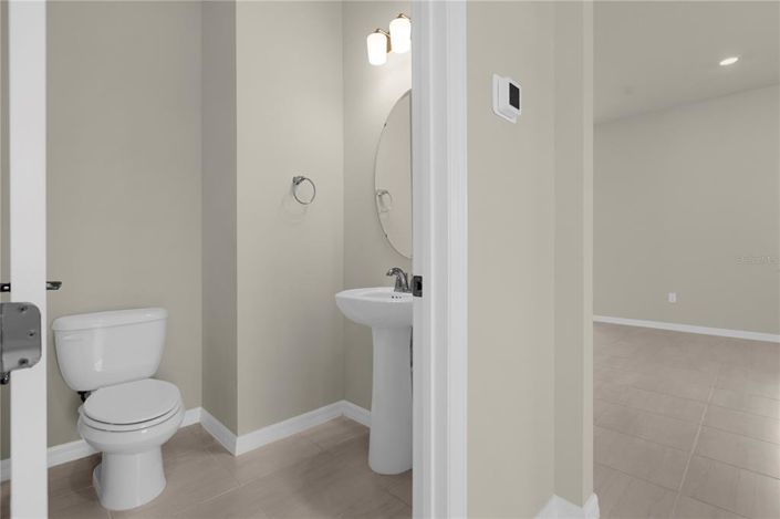 Image No.8-5 Bed Property for sale