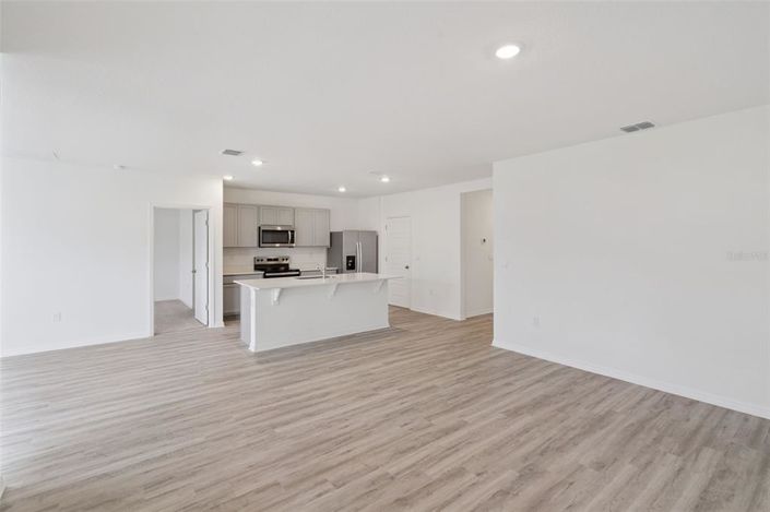 Image No.2-3 Bed Property for sale
