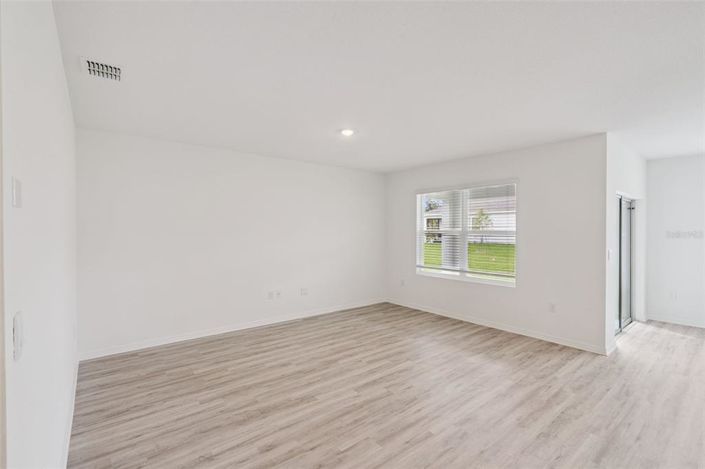 Image No.4-3 Bed Property for sale