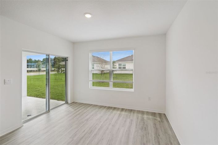 Image No.5-3 Bed Property for sale