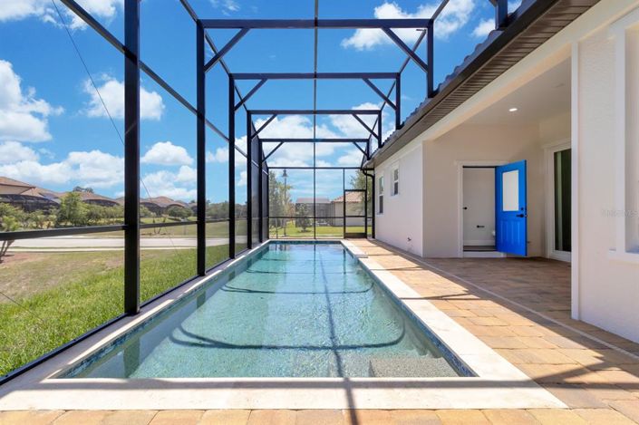 Image No.2-4 Bed Property for sale